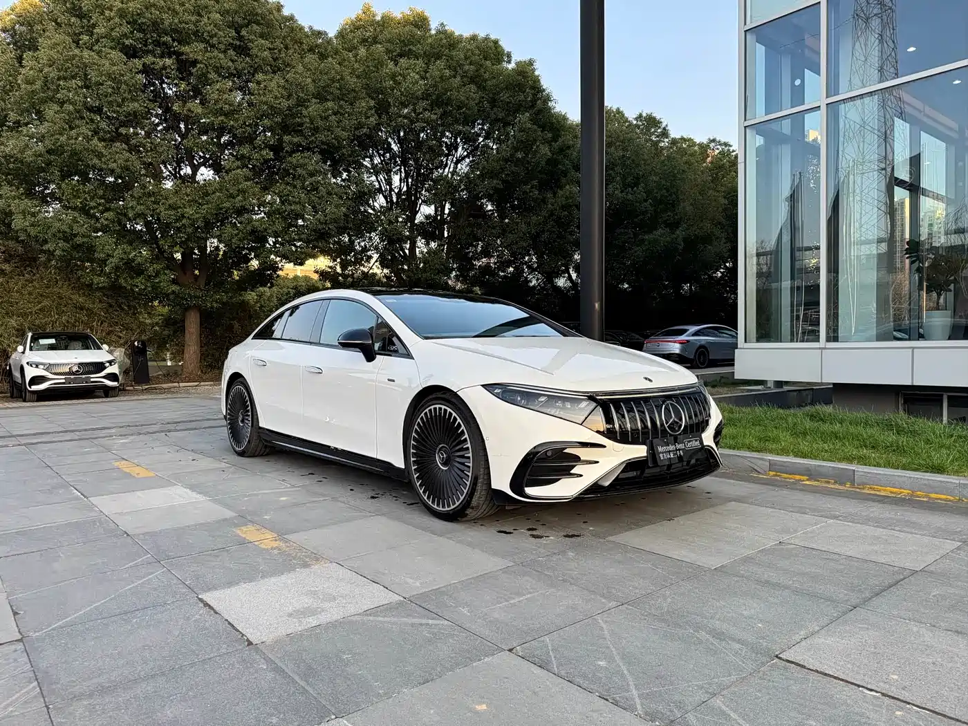 MERCEDES-BENZ EQS AMG