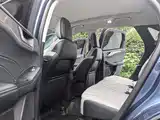 Photo 8 - Ford Escape