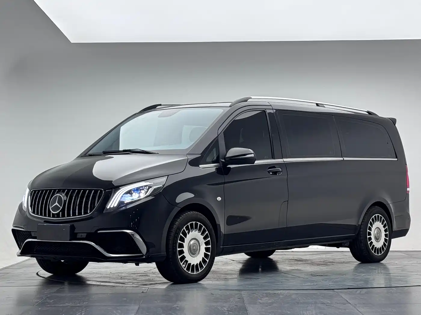 Mercedes-Benz Vito 2021 2.0T Elite 7-Seater