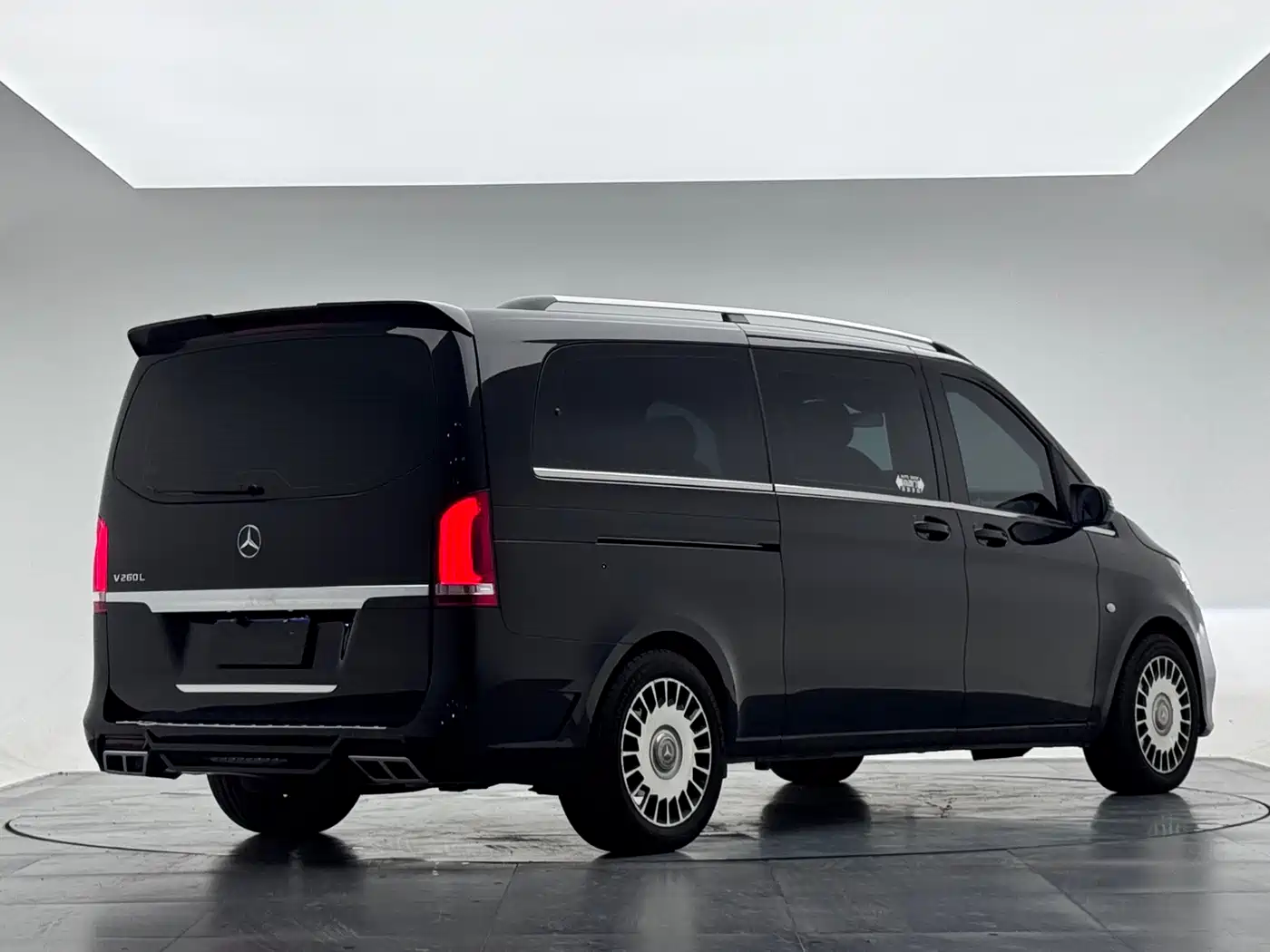 Mercedes-Benz Vito 2021 2.0T Elite 7-Seater фото 11