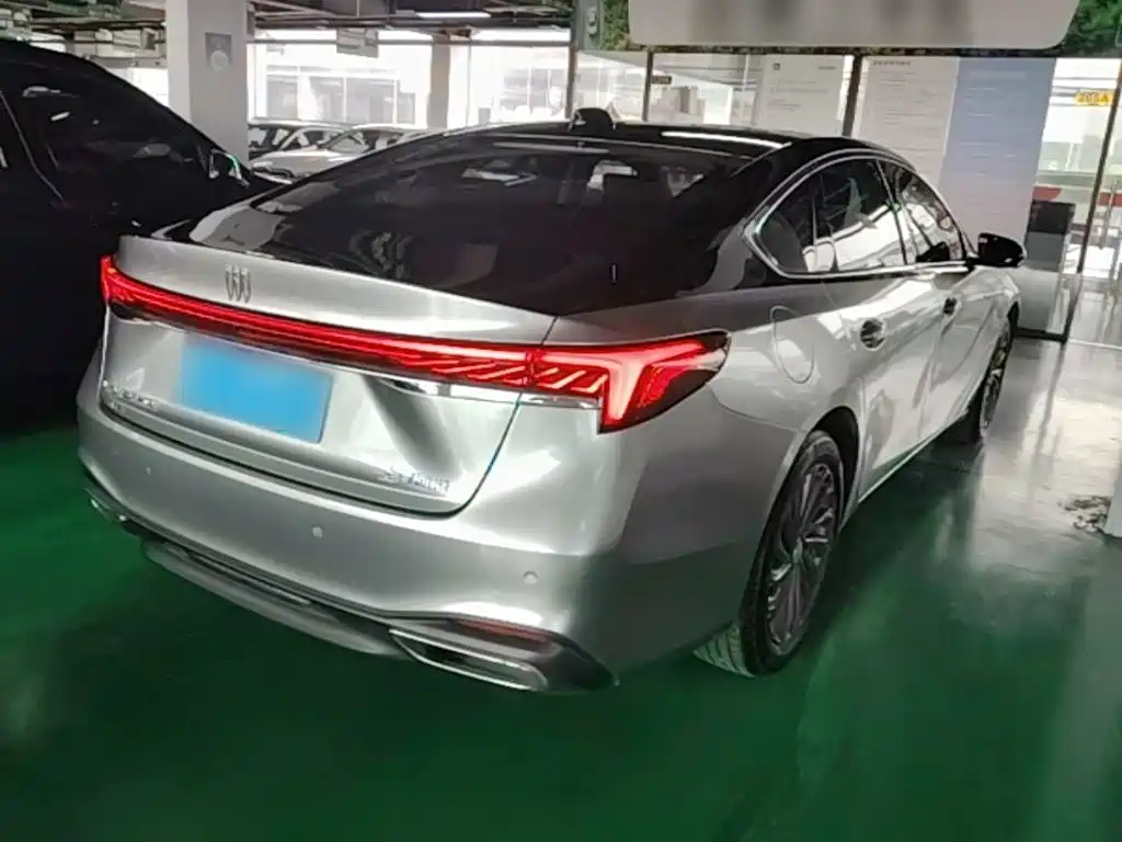 Buick LaCrosse 2025 2025 Model 28T Platinum Edition