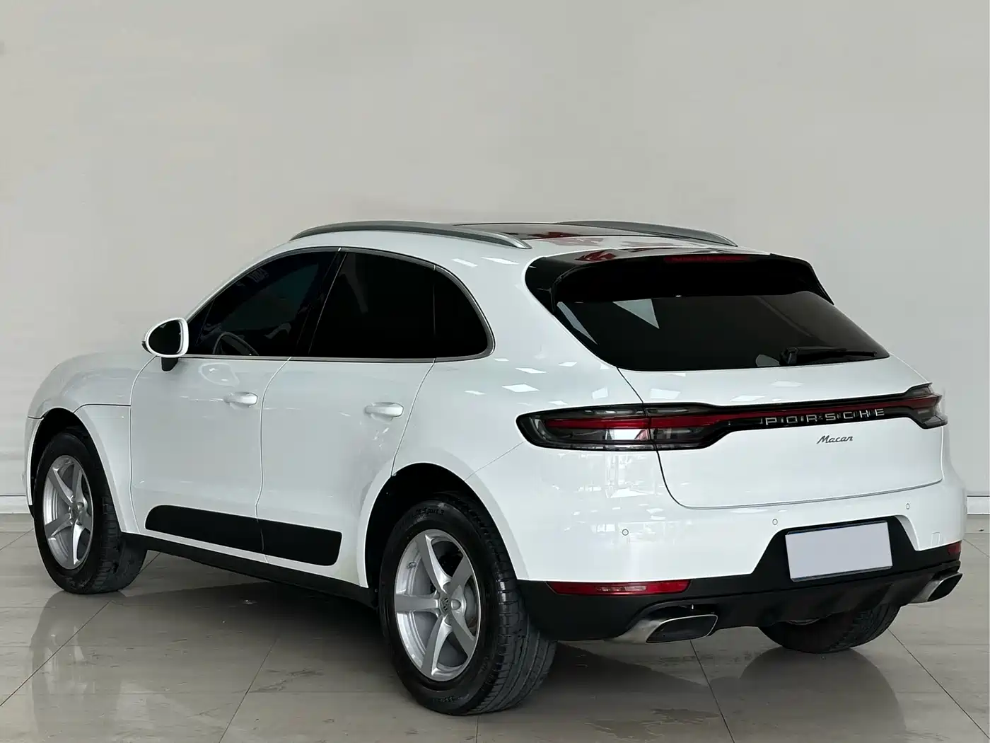 Porsche Macan 2018 Macan 2.0T фото 4