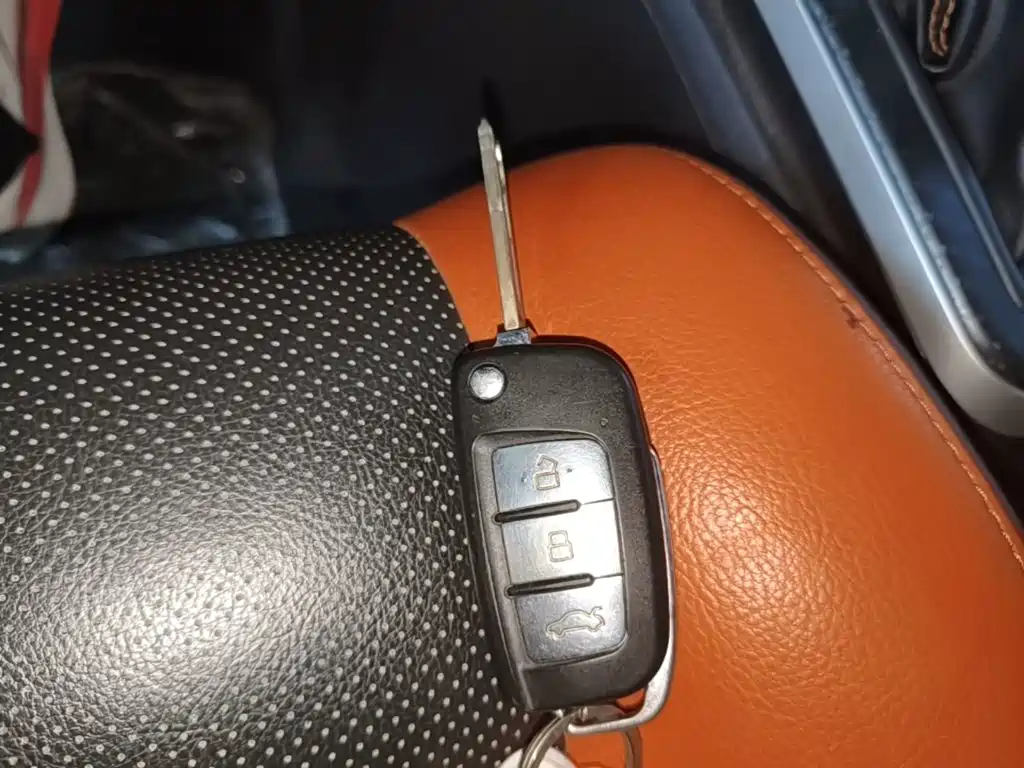 Geely Yuanjing X1 2017 2017 1.3L Auto Fun Edition