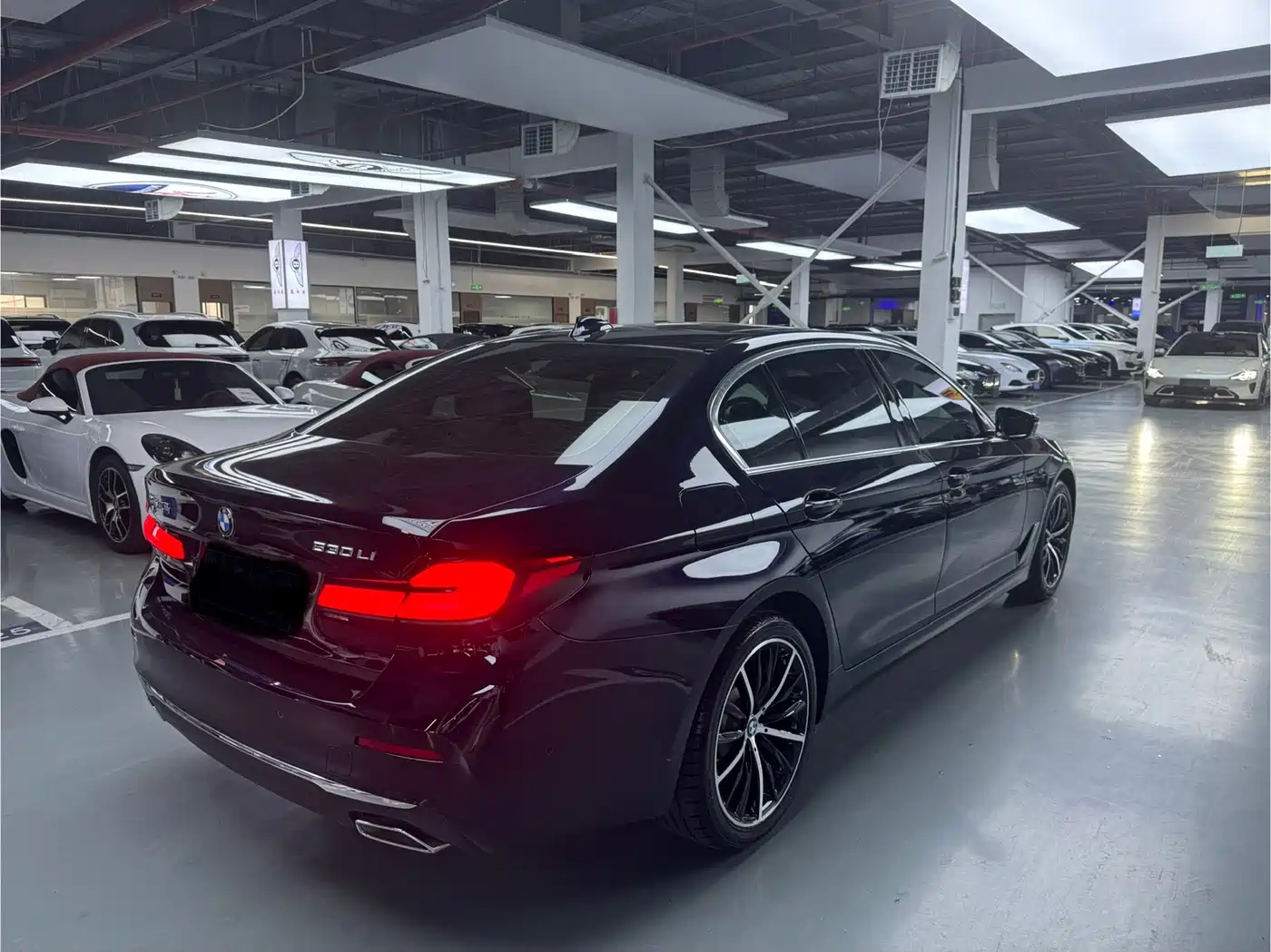 BMW 5 Series 2022 530Li Exclusive Luxury Package фото 15