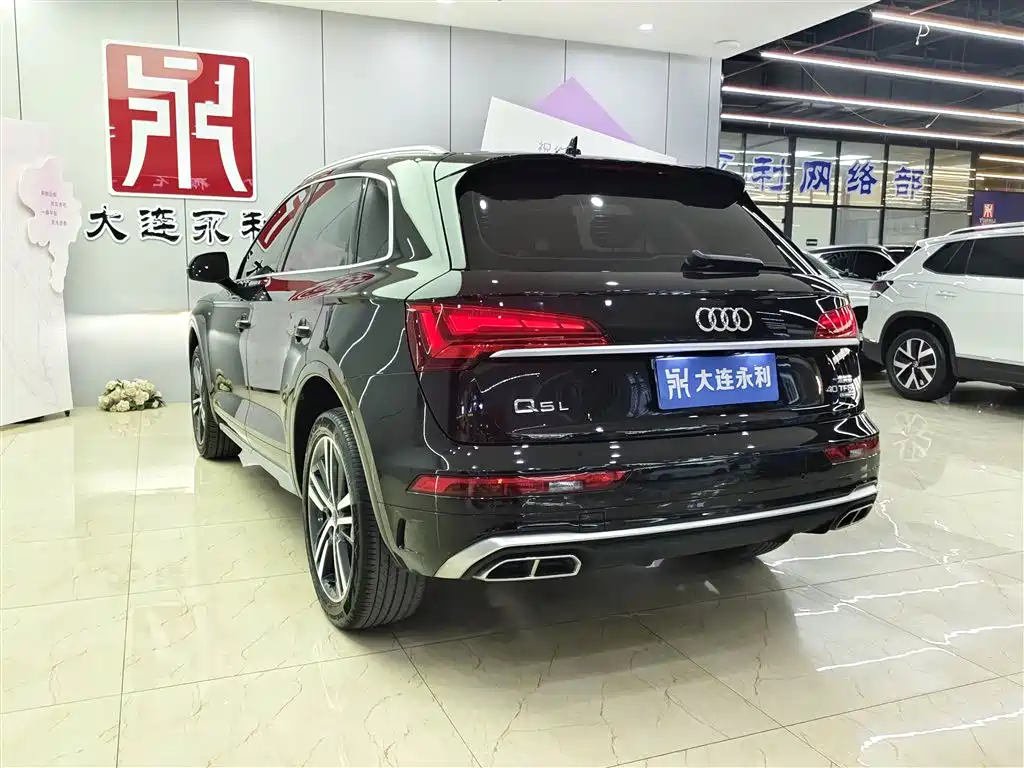 Audi Q5L 2022 40T Fashion Dynamic фото 4