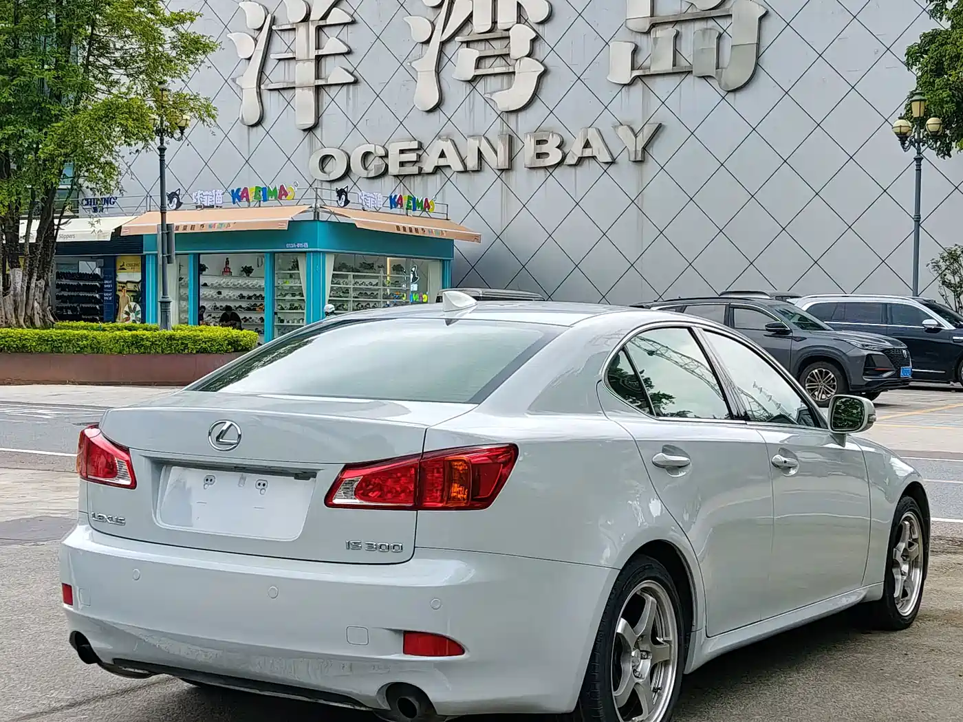 Lexus IS 2010 2009 300