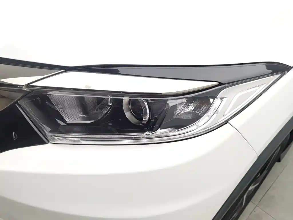Honda Vezel 2022 2020 1.5L CVT Pioneer