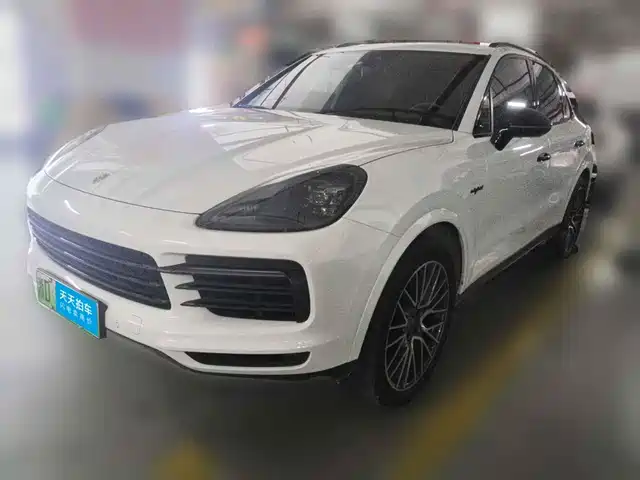 Porsche Cayenne New Energy 2021 Cayenne E-Hybrid 2.0T — фото 1