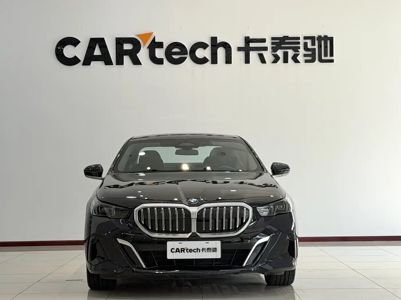 BMW 5 Series 2024 525Li M Sport Package фото 2