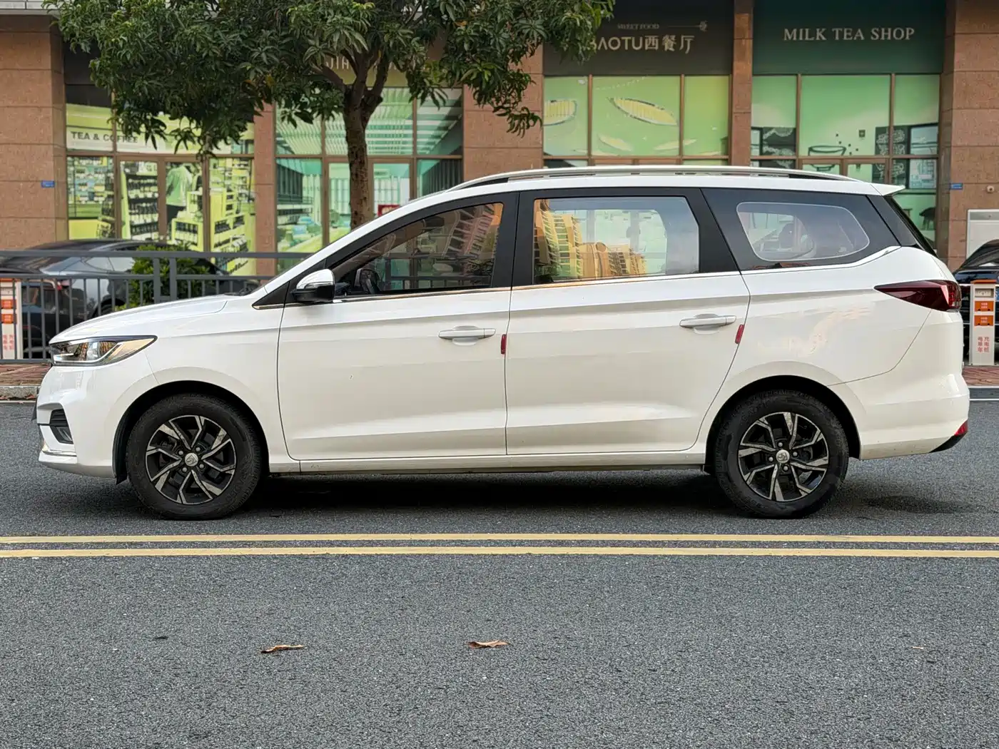 Baojun 360 2019 2018 1.5L Manual Luxury Model China V