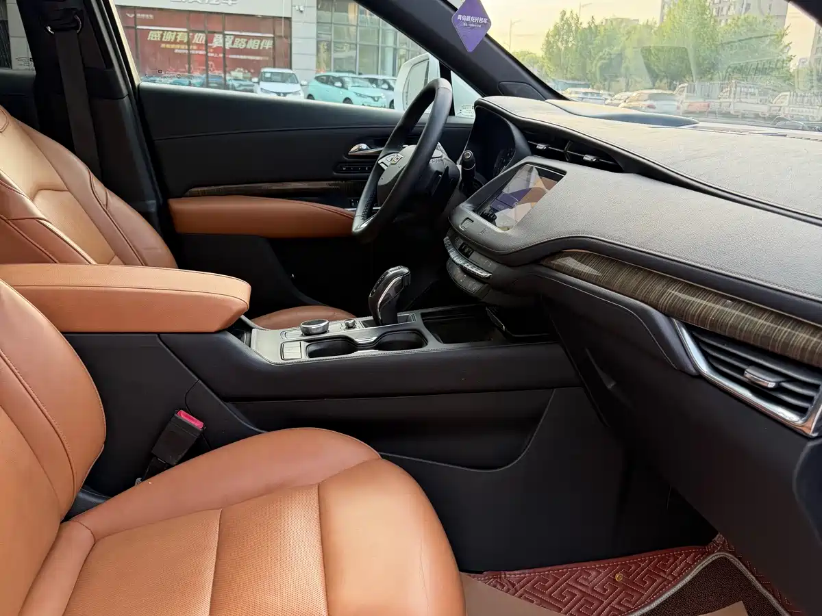 Cadillac XT4 2018 28T AWD Platinum Edition фото 8