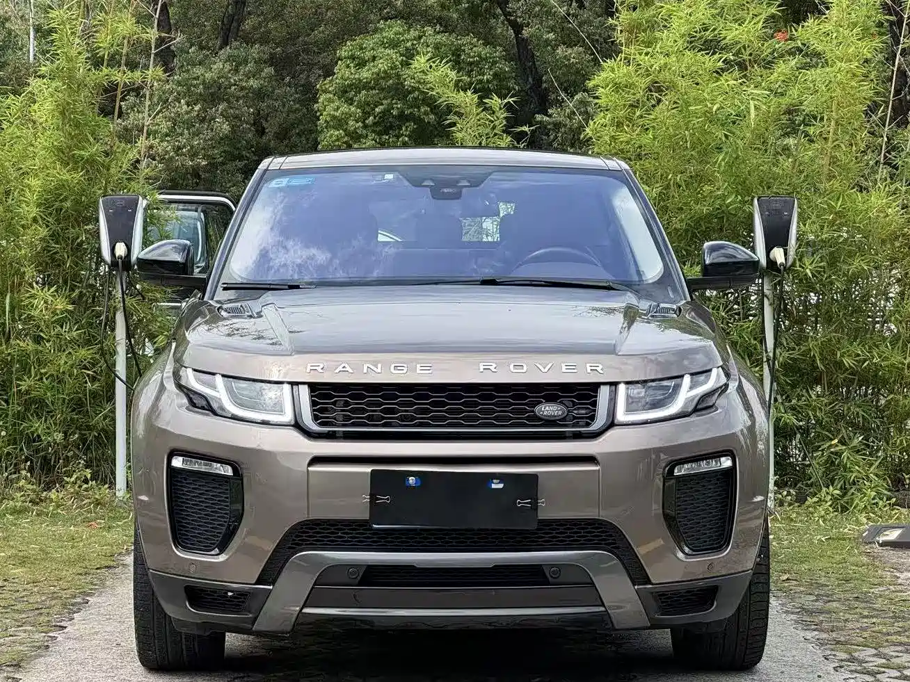Land Rover Range Rover Evoque 2018 240PS HSE DYNAMIC Drive Edition фото 2