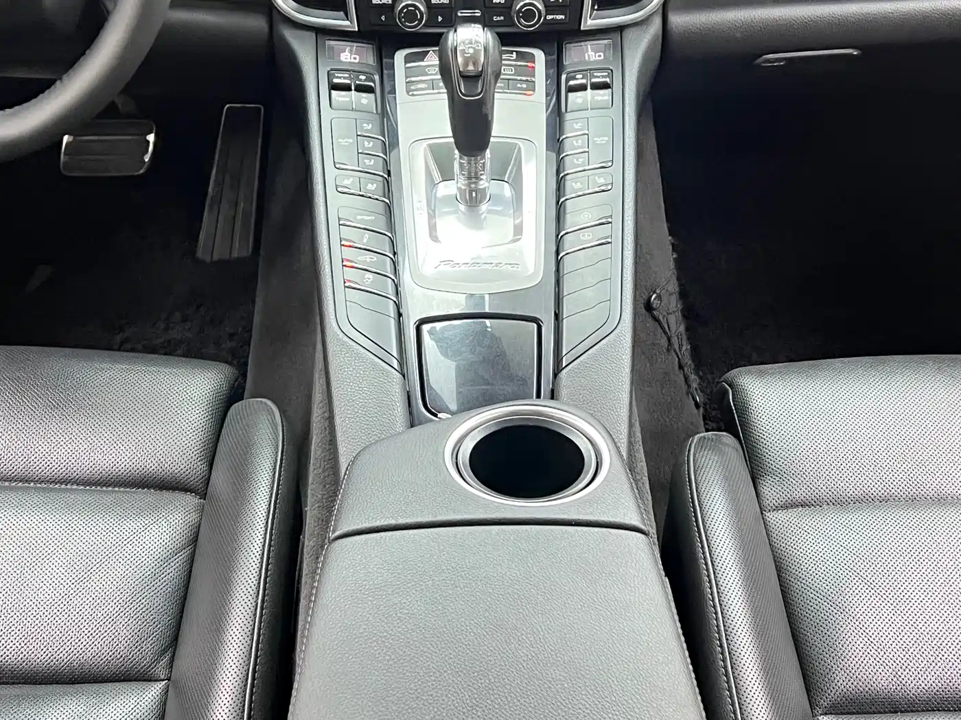 Porsche Panamera 2014 Panamera 4 Executive 3.0T фото 25