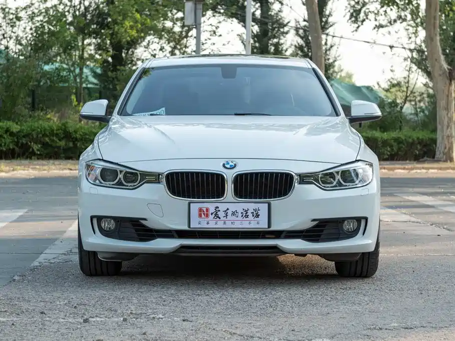 BMW 3 Series 2014 320i Fashion фото 8
