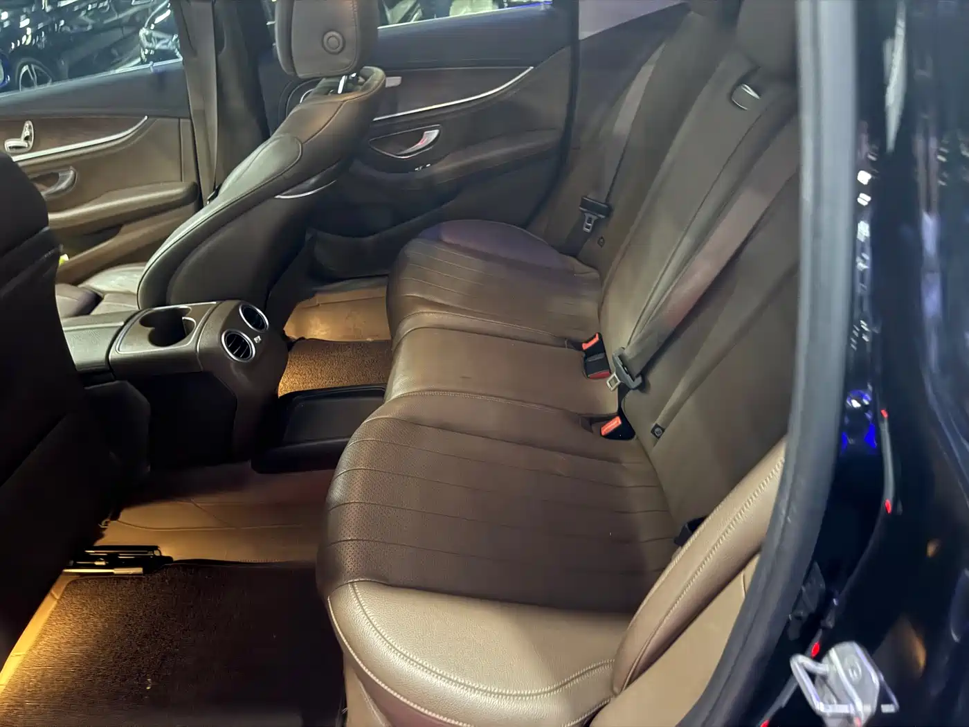 Mercedes-Benz E-Class 2020 E 260 L фото 6
