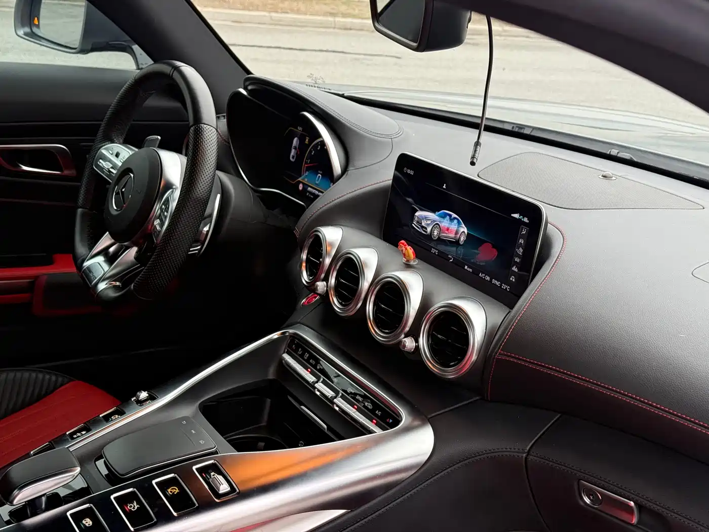 MERCEDES-BENZ AMG GT