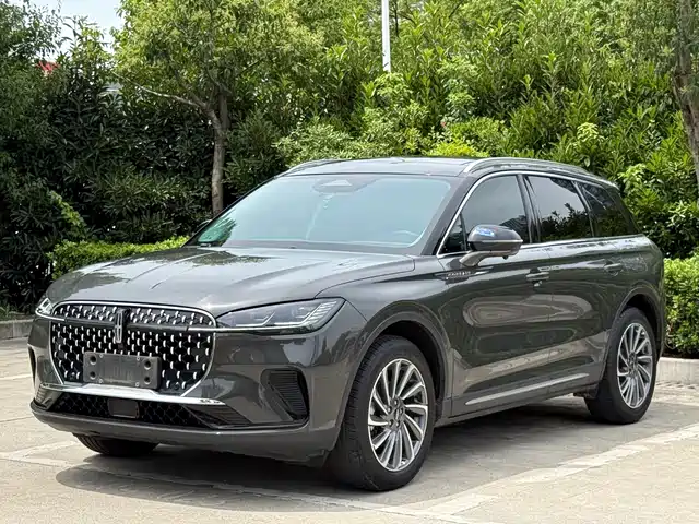 Lincoln Adventurer 2023