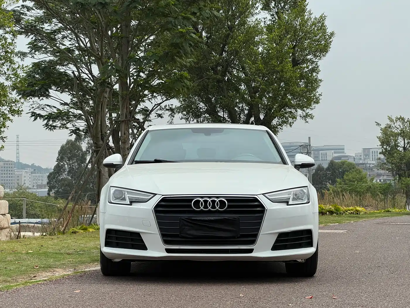 Audi A4L 2017 Plus 40 TFSI Progressive фото 2