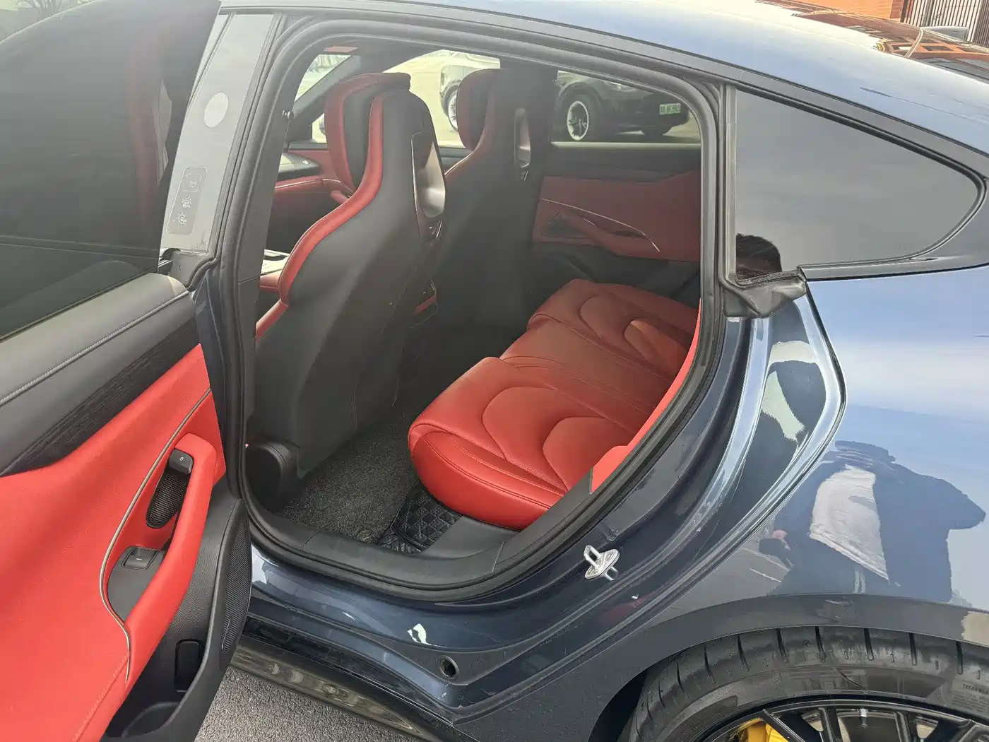 XIAOMI CAR XIAOMI SU7