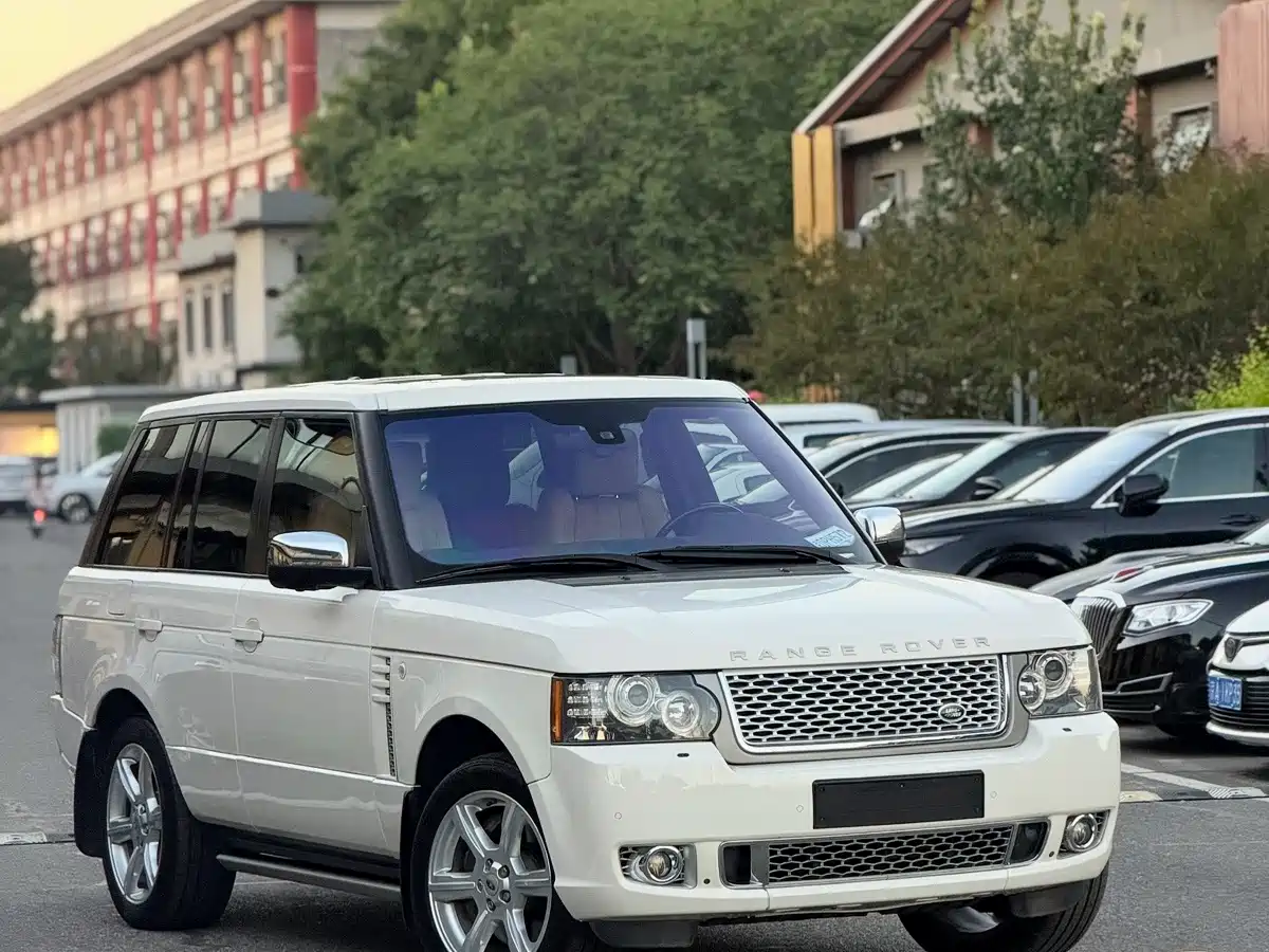 Фото 1 - Land Rover Range Rover