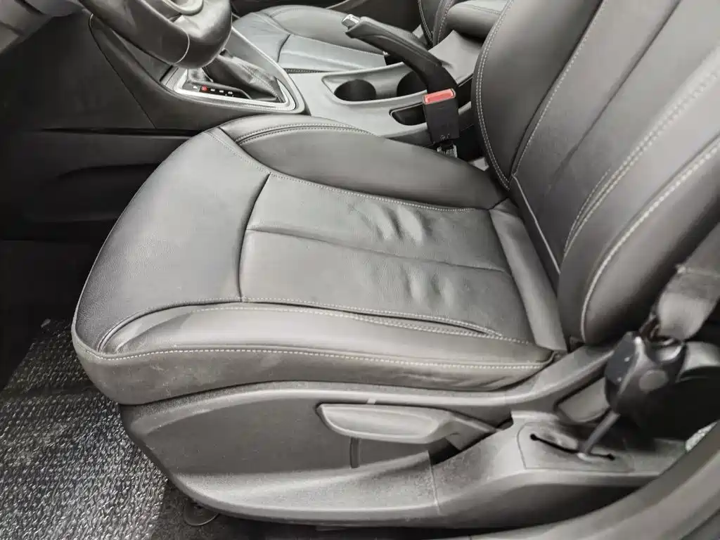 Фото 20 - Buick Excelle