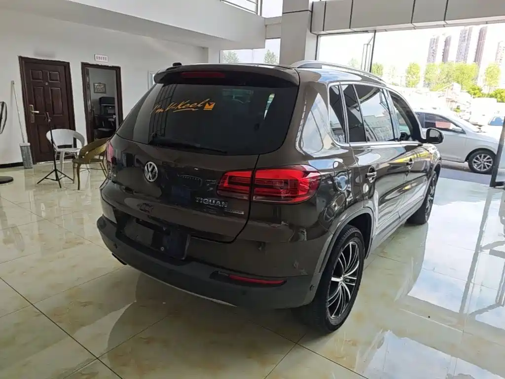 Фото 7 - Volkswagen Tiguan