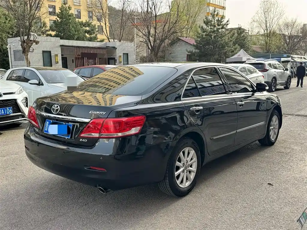 Toyota Camry 2013 200G Classic Luxury Edition фото 9