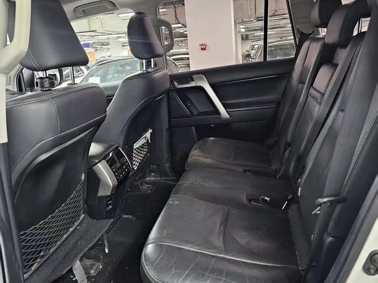 Toyota Prado 2018 2018 3.5L Automatic TX-L Rear-mounted Spare Tire