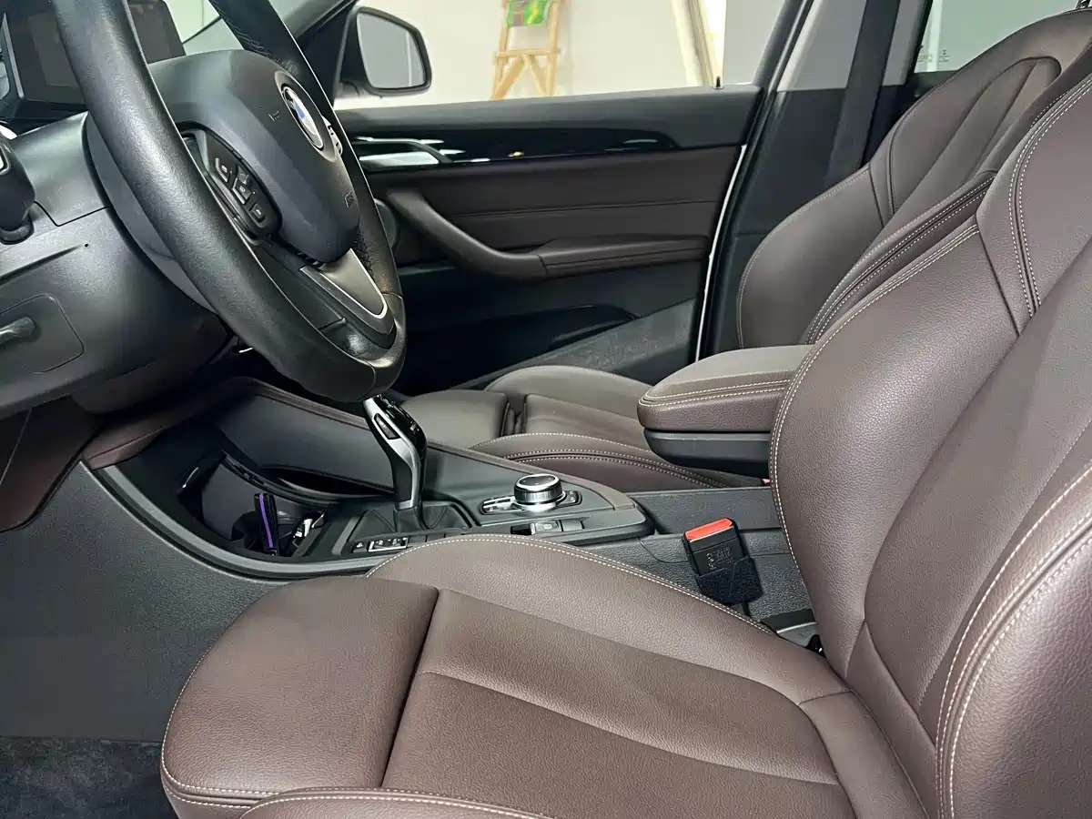 BMW X1 2021 Facelift sDrive20Li Fashion фото 8