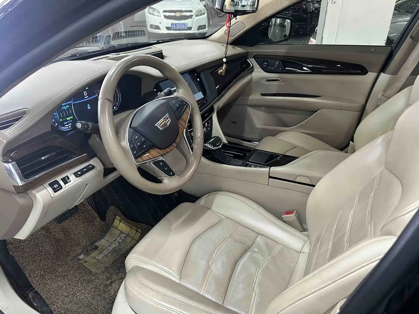 Cadillac CT6 2016 28T Platinum Edition фото 6