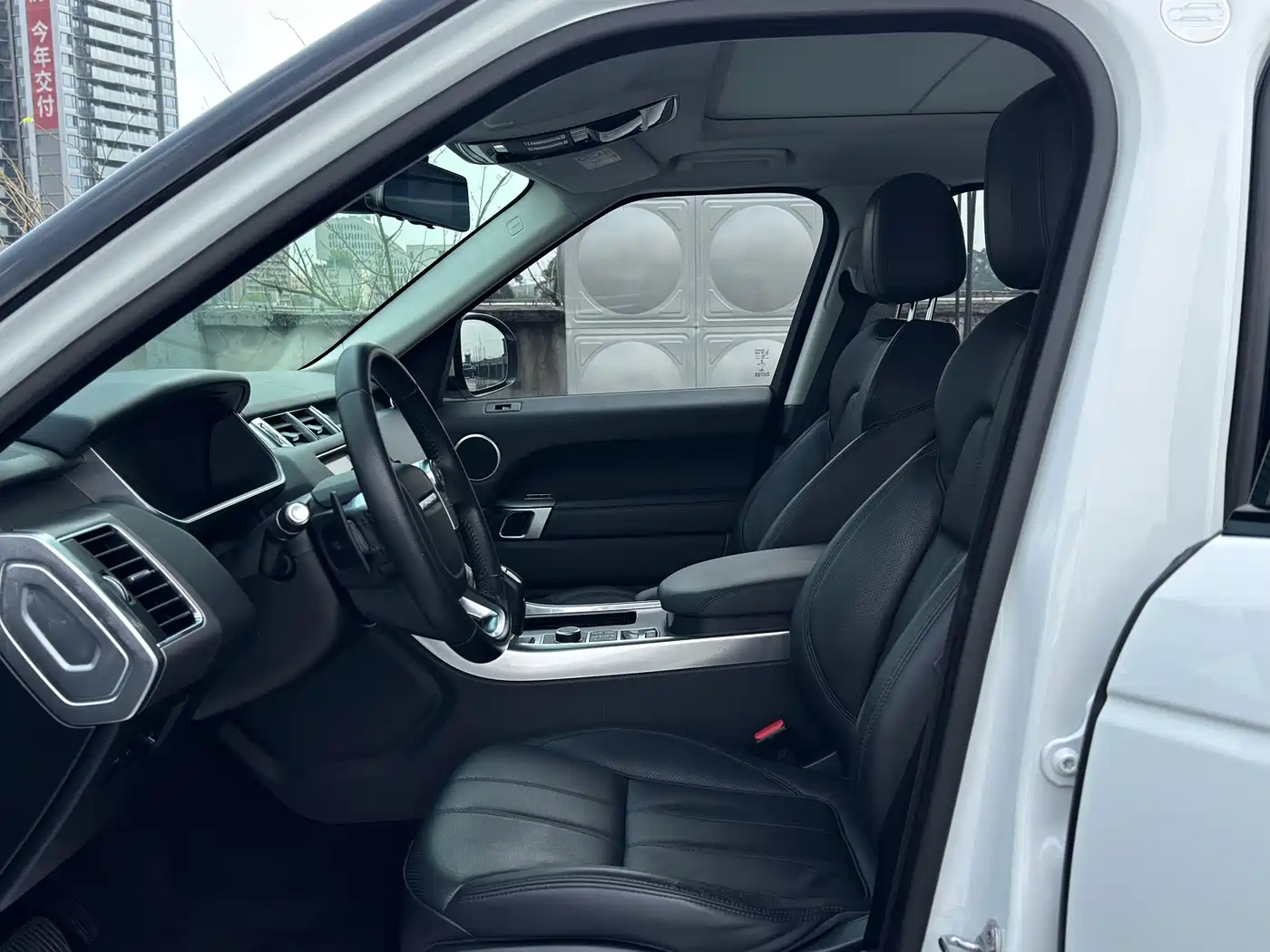 Land Rover Range Rover Sport 2017 3.0 SC V6 SE фото 11