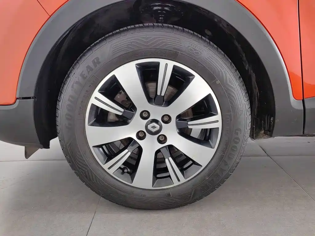 Renault Captur 2015 2015 1.2T Automatic Comfort Edition