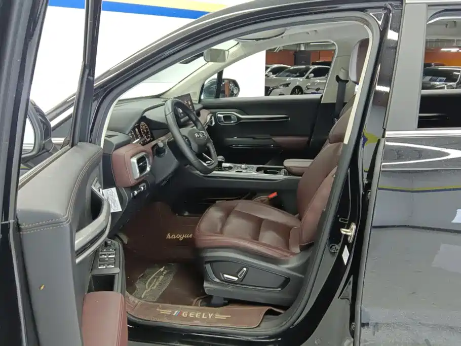Geely Haoyue 2021 2022 Model 1.8TD DCT Flagship 7-Seater