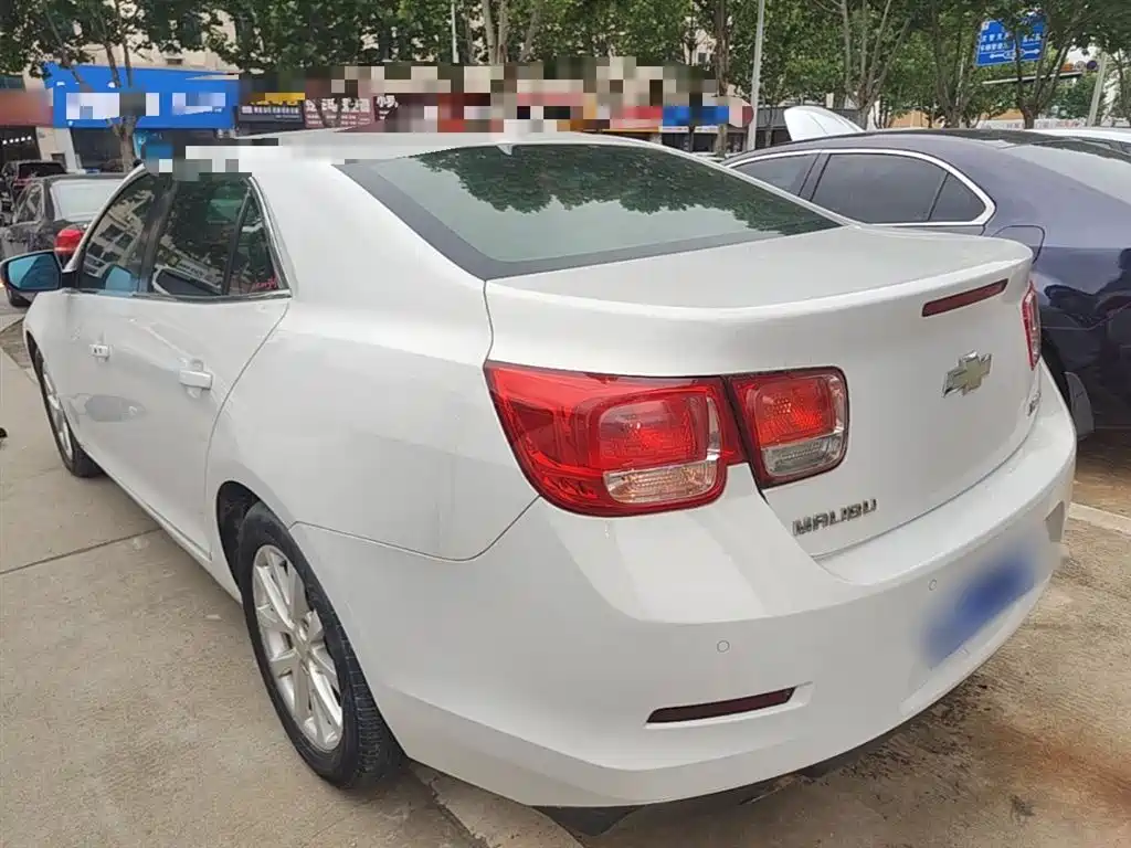 Chevrolet Malibu 2014 2.0L Automatic Luxury фото 5
