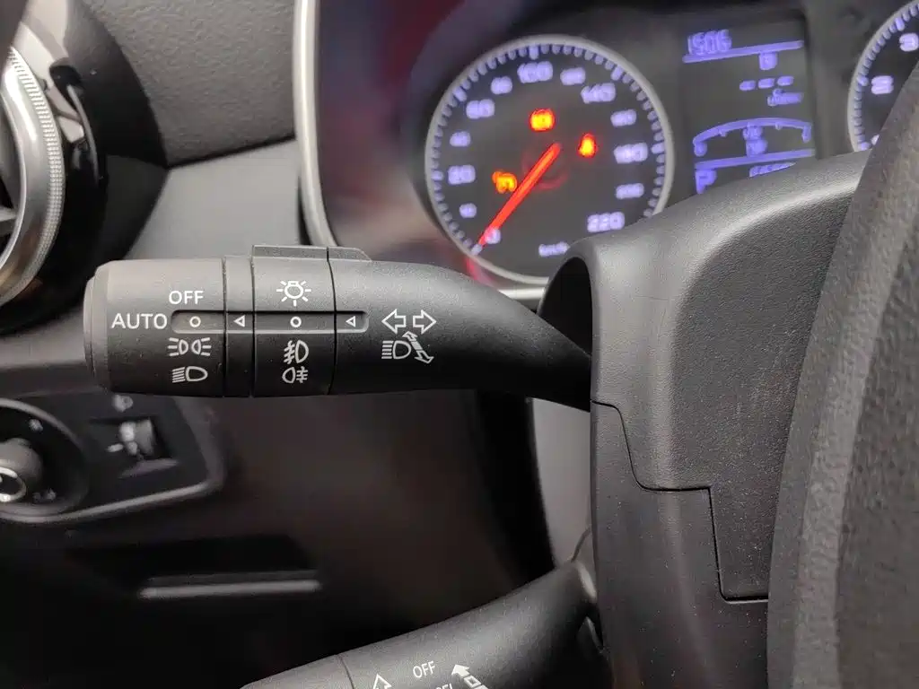 MG ZS 2018 2018 1.5L Automatic Internet Premium China V
