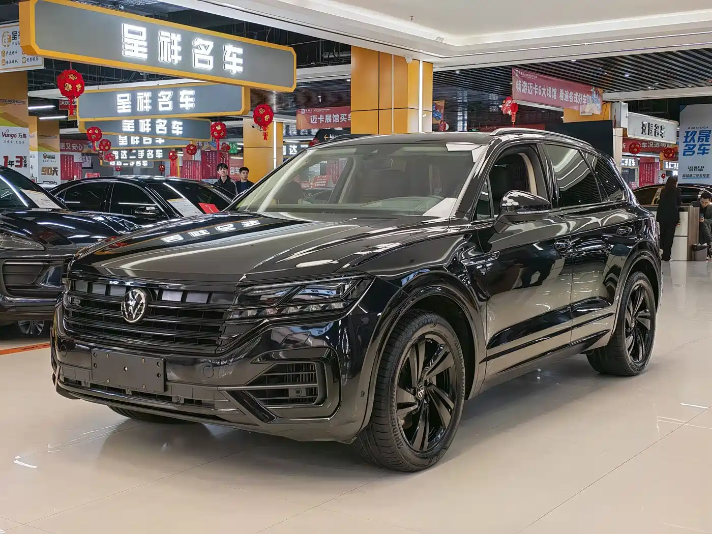 Volkswagen Touareg 2022 3.0TSI Rui Xiang Edition Gloss Black Sport Package