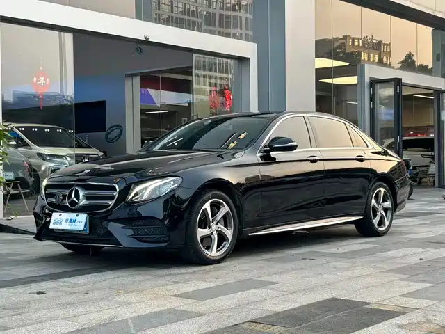 Mercedes-Benz E-Class 2017 E 300 L Sport Luxury — фото 1