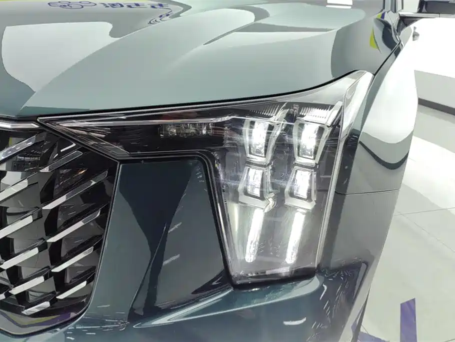 GAC Trumpchi Trumpchi GS8 2022 Pilot Series 2.0TGDI 2WD Luxury Smart Connect Edition (7-Seater) фото 4