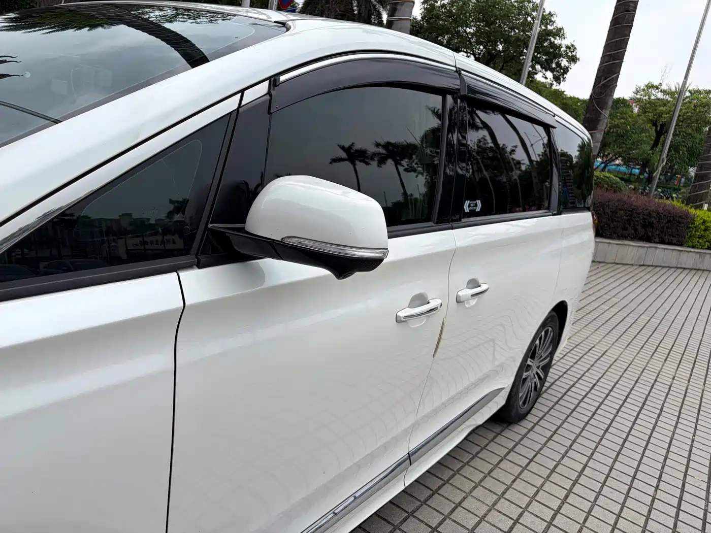 GAC Trumpchi Trumpchi M8 2021 Leading Show Series 390T Ultimate Edition фото 6