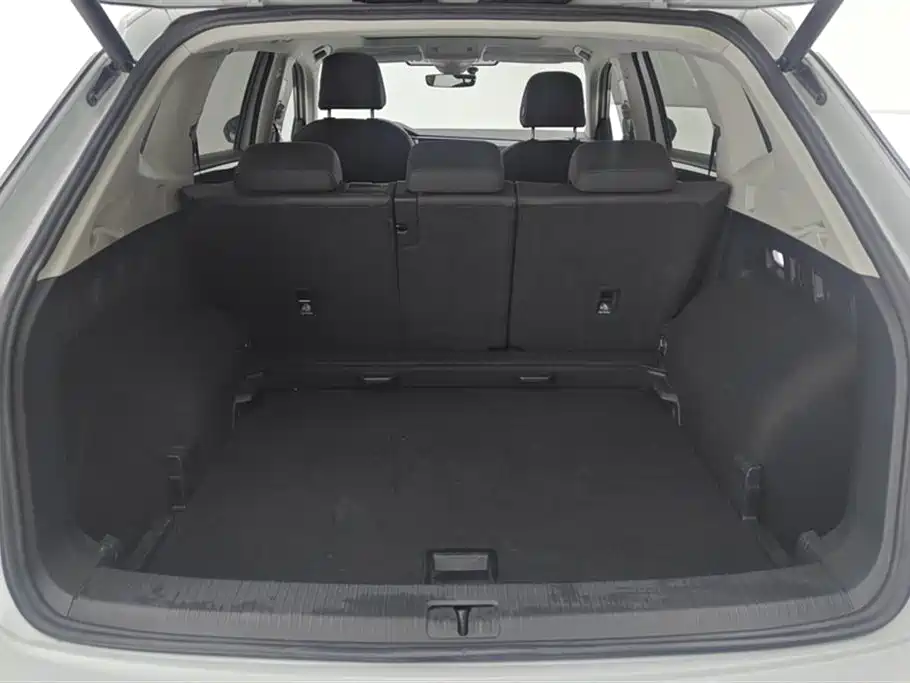 Volkswagen Tayron 2022 380TSI 4WD Luxury Smart Connect Pro фото 4