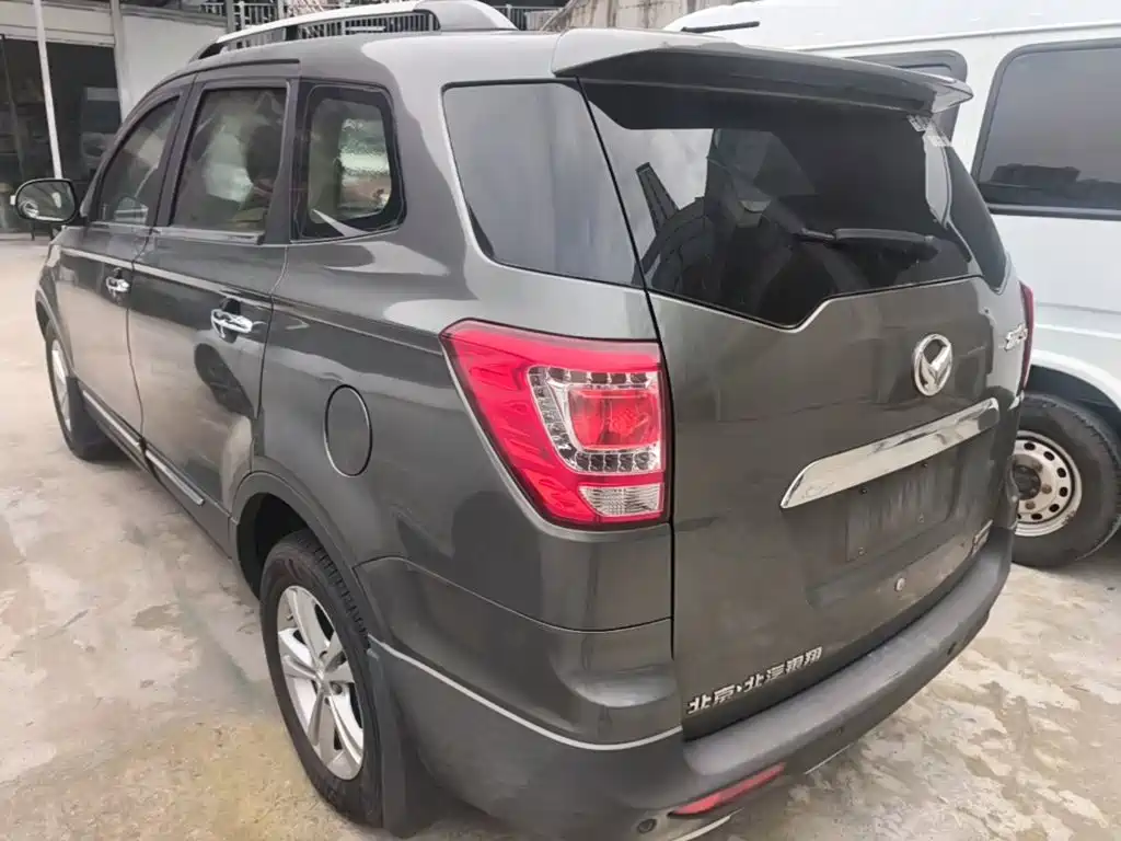 BAIC Huansu S3 2015 2015 1.8L Premium (China V)