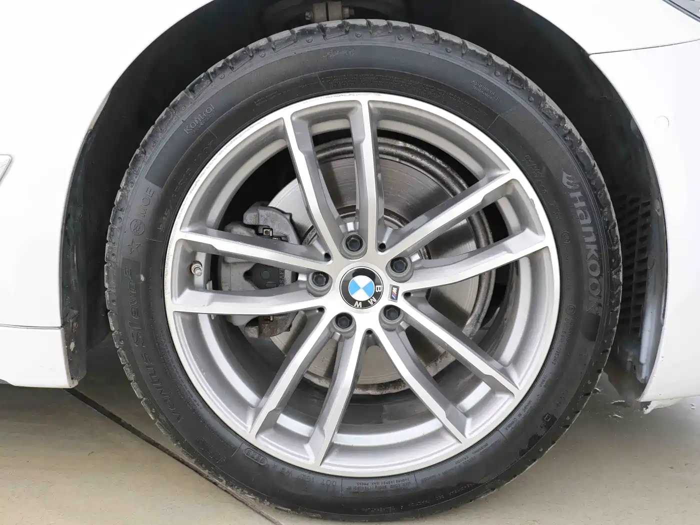BMW 5 Series 2020 525Li M Sport Package фото 10