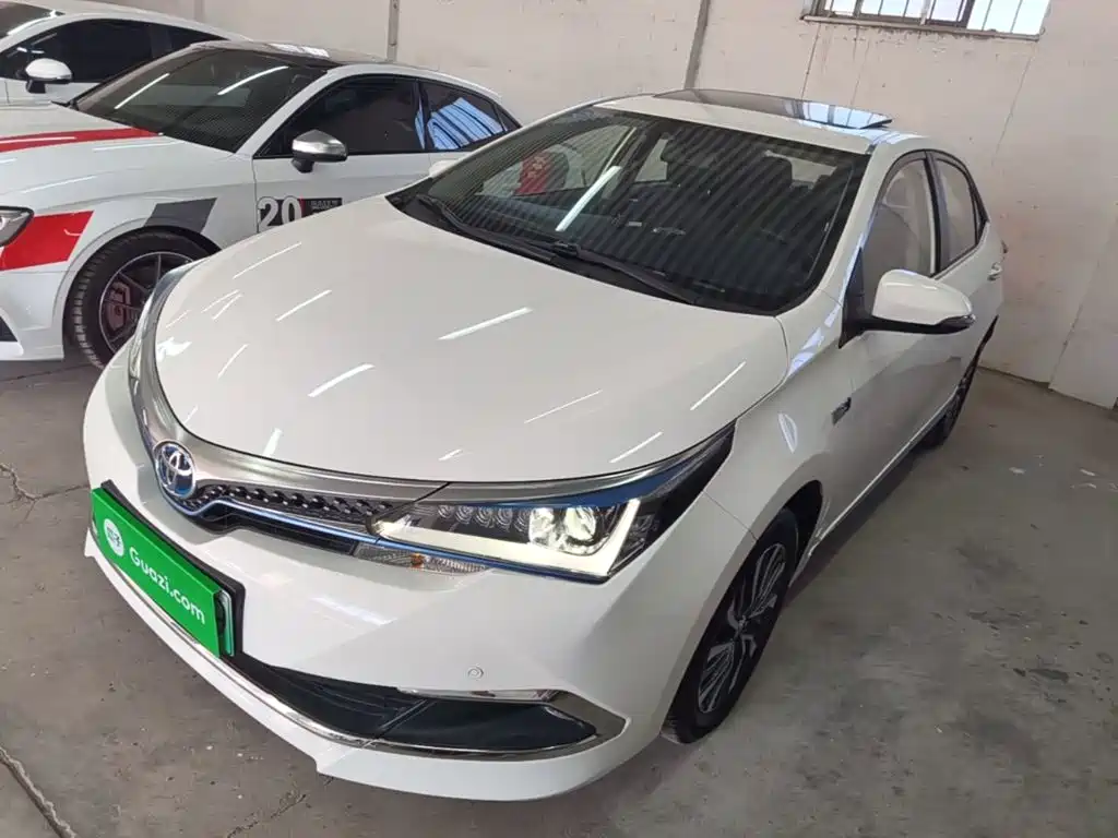 Toyota Corolla Twin Engine E+ 2019 2019 1.8L E-CVT Luxury Edition