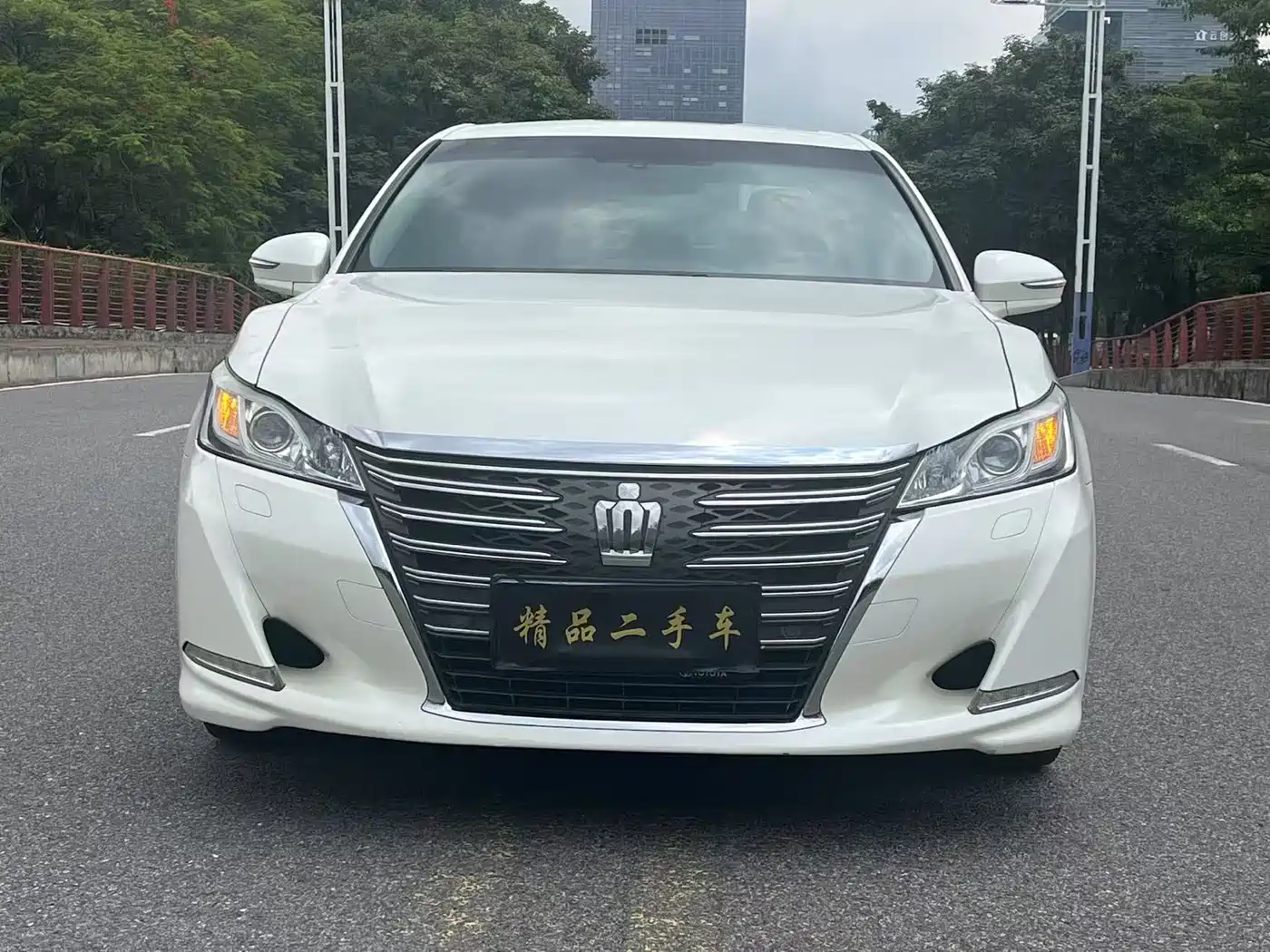 Toyota Crown 2017 2.0T Sport Edition фото 2