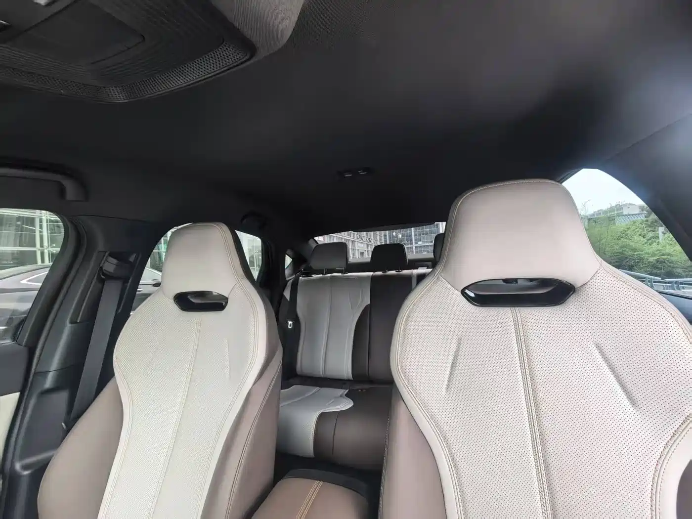 BYD Qin PLUS 2024 Glory Edition DM-i 55KM Leading фото 15
