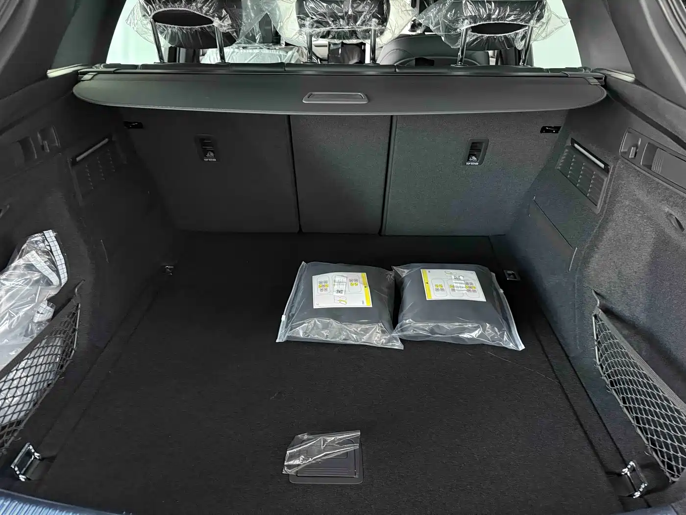Audi Q5L 2025 45th Anniversary Edition 40 TFSI Dynamic Fashion фото 10