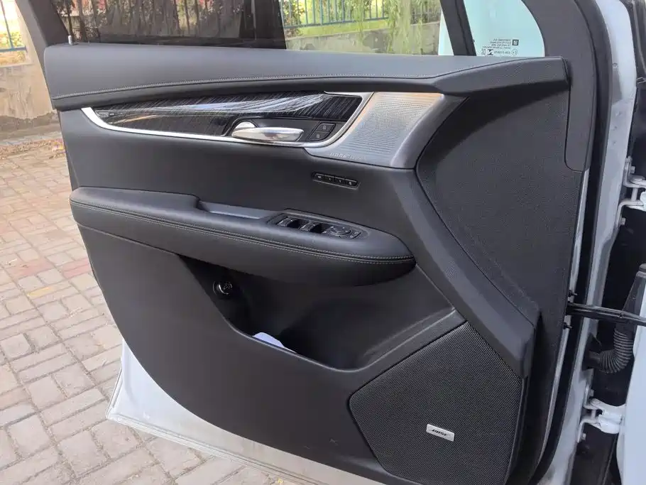 Cadillac XT6 2024 2022 2.0T 6-Seater 4WD Luxury Edition