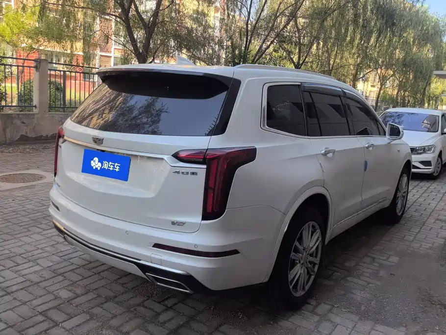 Cadillac XT6 2024 2022 2.0T 6-Seater 4WD Luxury Edition