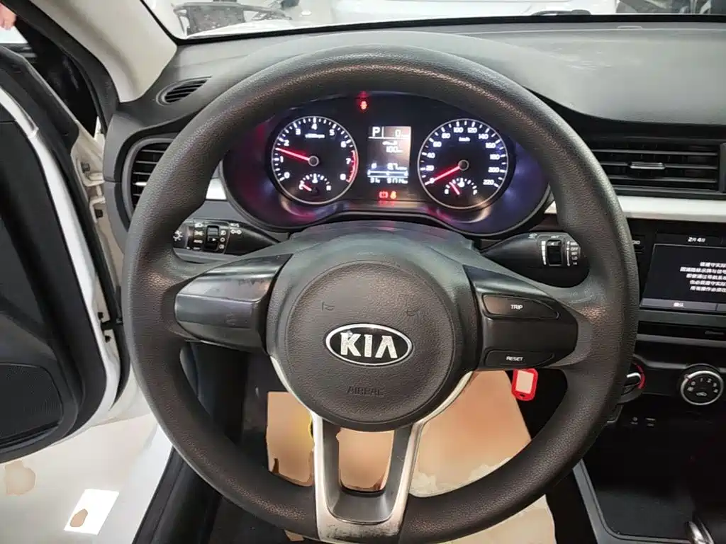 Kia K2 2017 2017 Sedan 1.4L AT GLS
