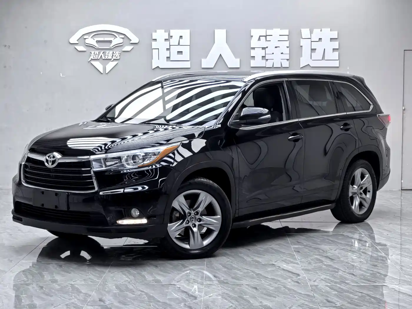 TOYOTA HIGHLANDER